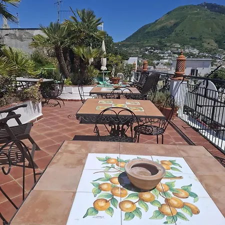 호텔 Hotel Villa Verde Forio di Ischia